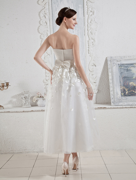 Verspieltes Brautkleid aus Tüll mit Herz-Ausschnitt und Schleife in Weiß, wadelange от Milanoo WW