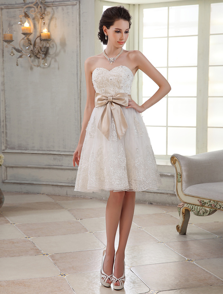 Milanoo  A-Linie-Brautkleid aus Spitze mit Herz-Ausschnitt und Gürtel knielang in Elfenbeinfarbe