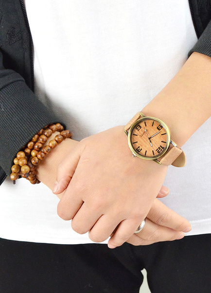 Wunderbarer Armbanduhr für Frauen Leder Es gibt keinen Schmuck. rund in Braun от Milanoo WW