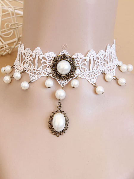 Image of Collana classica Lolita Collana girocollo vintage in lolita bianca con perle