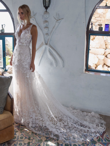 Milanoo White Simple Wedding Dress A-Line V-Neck Sleeveless Backless Lace Bridal Dresses