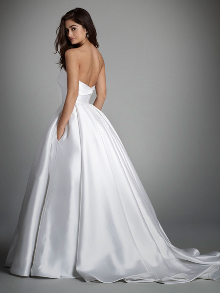 Milanoo White Bridal Dress Strapless Sleeveless Backless Natural Waist With Train Long Bridal Gowns