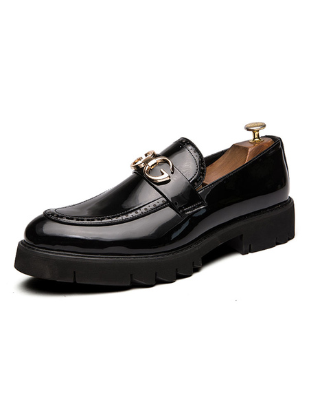 Chaussures mocassins pour hommes confortables en cuir PU avec détails en métal mocassins noirs à enfiler