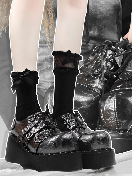 Image of Calzature Gothic Lolita con occhielli neri Décolleté Lolita con plateau in pelle PU metallizzata