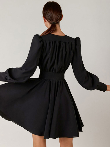 Party Dresses Black V-Neck Long Sleeves Semi Formal Dress