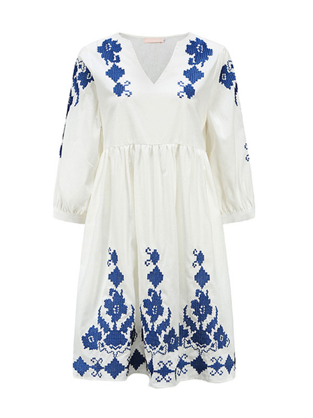 Boho Dress Embroidered White V-Neck Bohemian Gypsy Beach Vacation 3/4 Length Sleeves Spring Summer Midi Shift Dress For Women