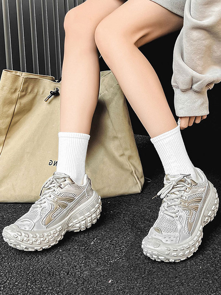 Image of Sneakers da donna Scarpe sneaker stringate con punta arrotondata in maglia bianca ecru