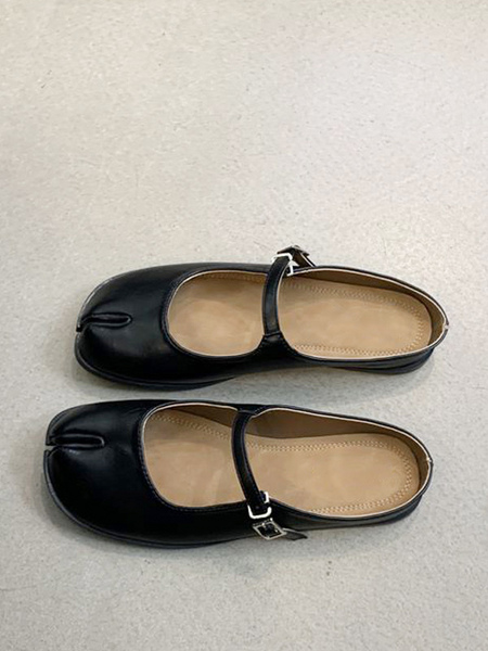 Image of Ballerine da donna con design a dita nere scarpe basse slip-on