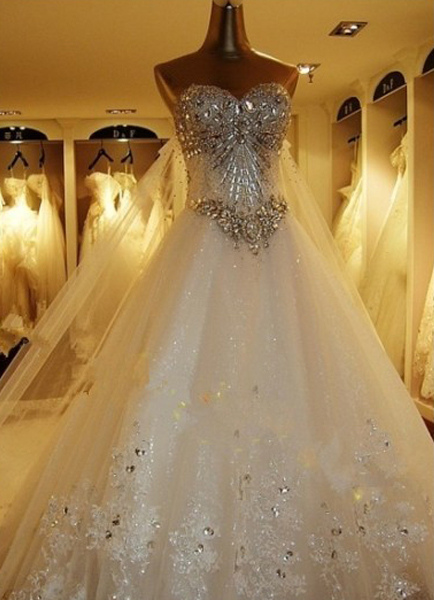 Milanoo Luxury Sweetheart Neckline Lace Beaded Wedding Dress Long Cathedral Train Bridal Gown