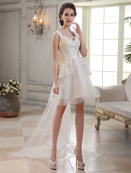 Milanoo  A-Linie-Brautkleid aus Tüll mit V-Ausschnitt und Perlen-Applikation und abnehmbarer Schlepp
