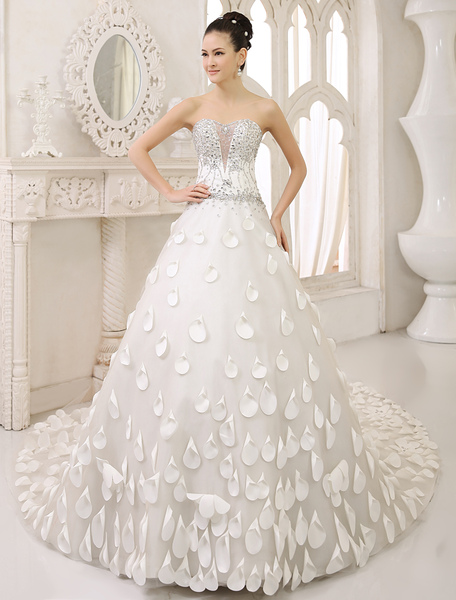 Ivory A-line Strapless Flower Chapel Train Tulle Bridal Wedding Dress