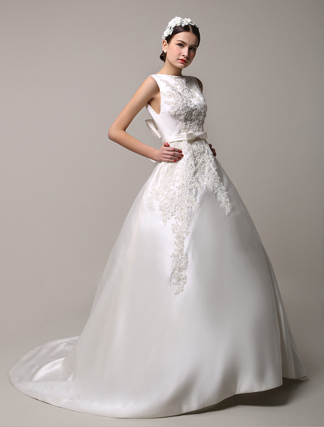 Milanoo Satin Ball Gown Lace Bow Back Bateau Neckline Insert Pockets Wedding Dress With Cathedral Tr