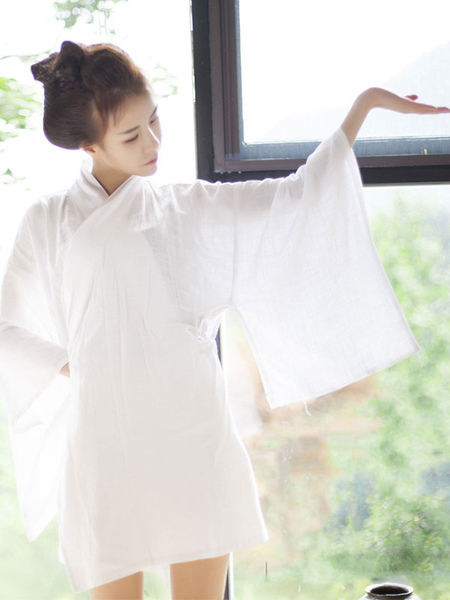 Image of Halloween Japanese Costume Asian Costume Women's White Short Kimono