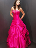 Robe de boule sans bretelles en taffetas avec applique de perle 