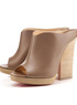 Chaussures &agrave; la mode en brun clair et &eacute;l&eacute;gant &agrave; talons hauts avec plate-forme en peau de mouton 