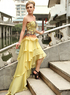 Robe de soir&eacute;e de livraison rapide en jaune &eacute;l&eacute;gant sans bretelles en satin de longueur &agrave; genou  
 