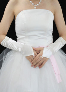 Gants mitaines ivoires de mariage longueur de coude