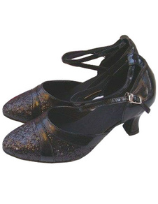 Chaussures de latines à talons bobines noires rubans aux chevilles