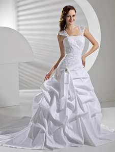 Robe de mariage de boule en satin ivoire plissé bustier