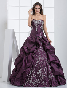 Robe de boule bustier en taffetas pourpre brodé