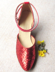Chaussures de danse latine rouges avec rubans