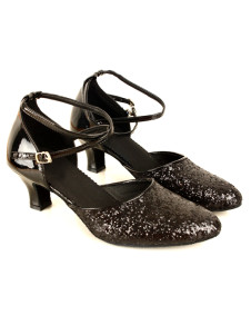 Chaussures de danse latine noires brillantes avec boucle