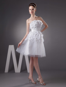 Mini robe de cérémonie A-ligne blanche en gaze et satin bustier