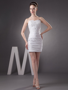 Robe mariée magnifique fourreau blanche en satin avec plissement