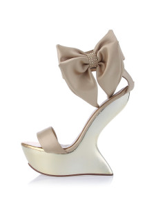 Sandales à talons originaux modernes or avec nœud