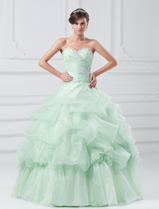 Robe boule en tulle céladon plissé d'encolure en coeur