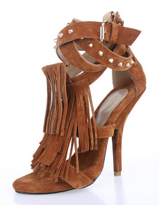 Belles sandales mode marrones en cuir poncé