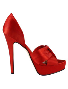 Sandales à talons aigus rouge en satin