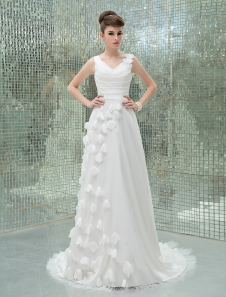 Robe mariée magnifique A-ligne ivoire en taffetas avec applique et col V