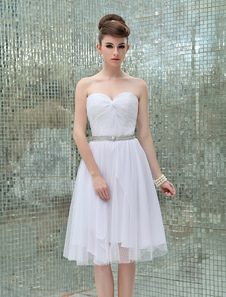Robe de mariage exquise A-ligne blanche encolure coeur en chiffon avec perles
