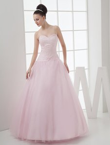 Robe de boule en joli rose sans bretelles en grenadine de longueur à plancher