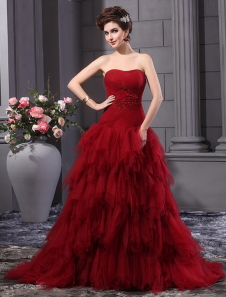 Robe de soirée bordeaux bustier à traîne