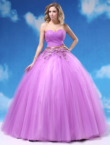 Robe boule en tulle lilas avec dentelle encolure en coeur