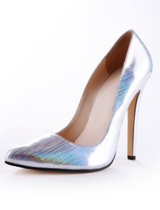 Fabuleux escarpins à bout pointu et talons aiguilles en faux cuir argent