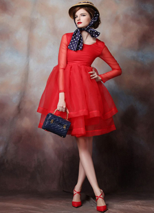 Robe de cocktail princesse rouge en organza col rond longueur genou