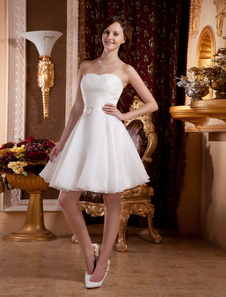 Mini robe de soirée blanche en organza bustier encolure coeur