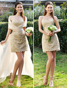 Robe de mariage soutenue fourreau champagne en tulle et chache-coeur à traîne démontable