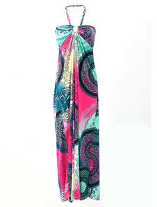 Éblouissante robe maxi à licou détail impression