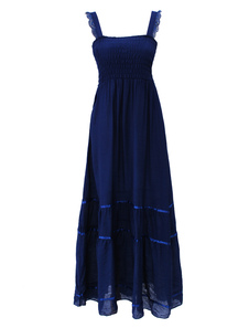 Robe lognue unicolore plissée en coton mélangé