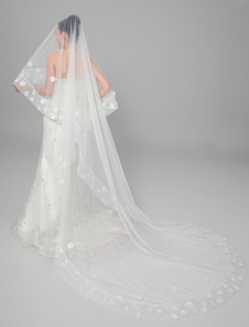 Voile cathédrale d'une couche en tulle avec fleur sous la forme de cascade