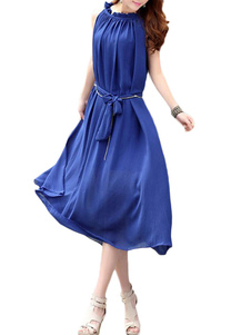 Séduisante robe longue avec col ras du cou unicolore avec ceinture