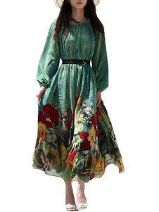 Robe longue en chiffon vert imprimé fleuri avec ceinture