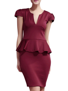 Fabuleuse robe bodycon bordeaux décolleté cranté en polyester modèle moulant