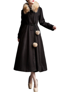 Manteau en laine noire unicolore moulant avec fourrure