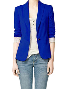 Attrayant blanzer pour femme en mélange de coton bleu ciel clair avec col V