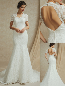 Robe de mariée sirène en dentelle ivoire à licou et traîne